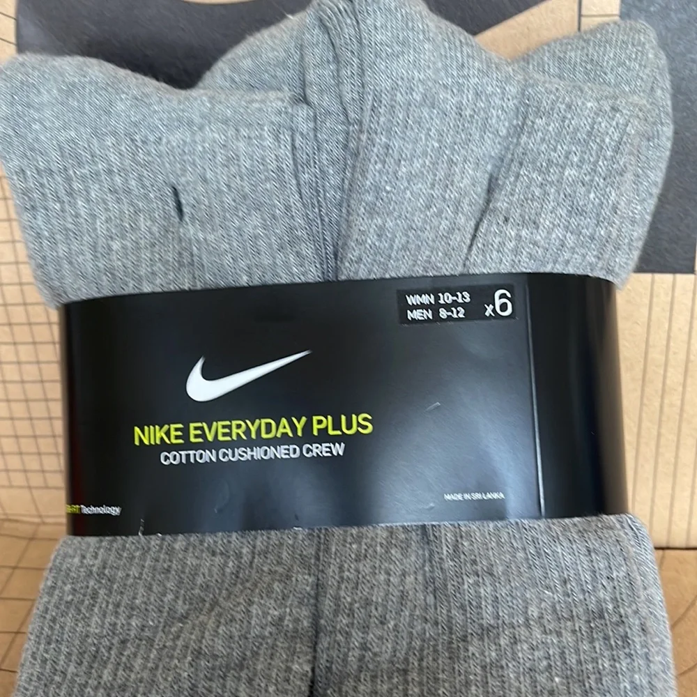 Nike Everyday Plus Cotton Cushioned CREW 6 pairs socks set - Picture 3 of 16